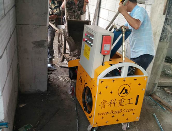 2018年9月24日扬中二次结构输送泵合作港隽建筑翡翠中央二期项目 2018年9月24日扬中二次结构输送泵合作港隽建筑翡翠中央二期项目